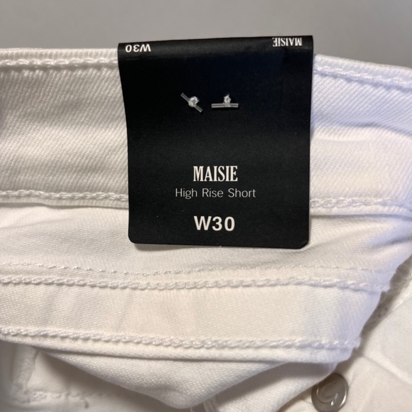 NWT TRUE RELIGION Maisie Vintage High Rise White Denim Fray Hem Jean Shorts - Picture 10 of 16